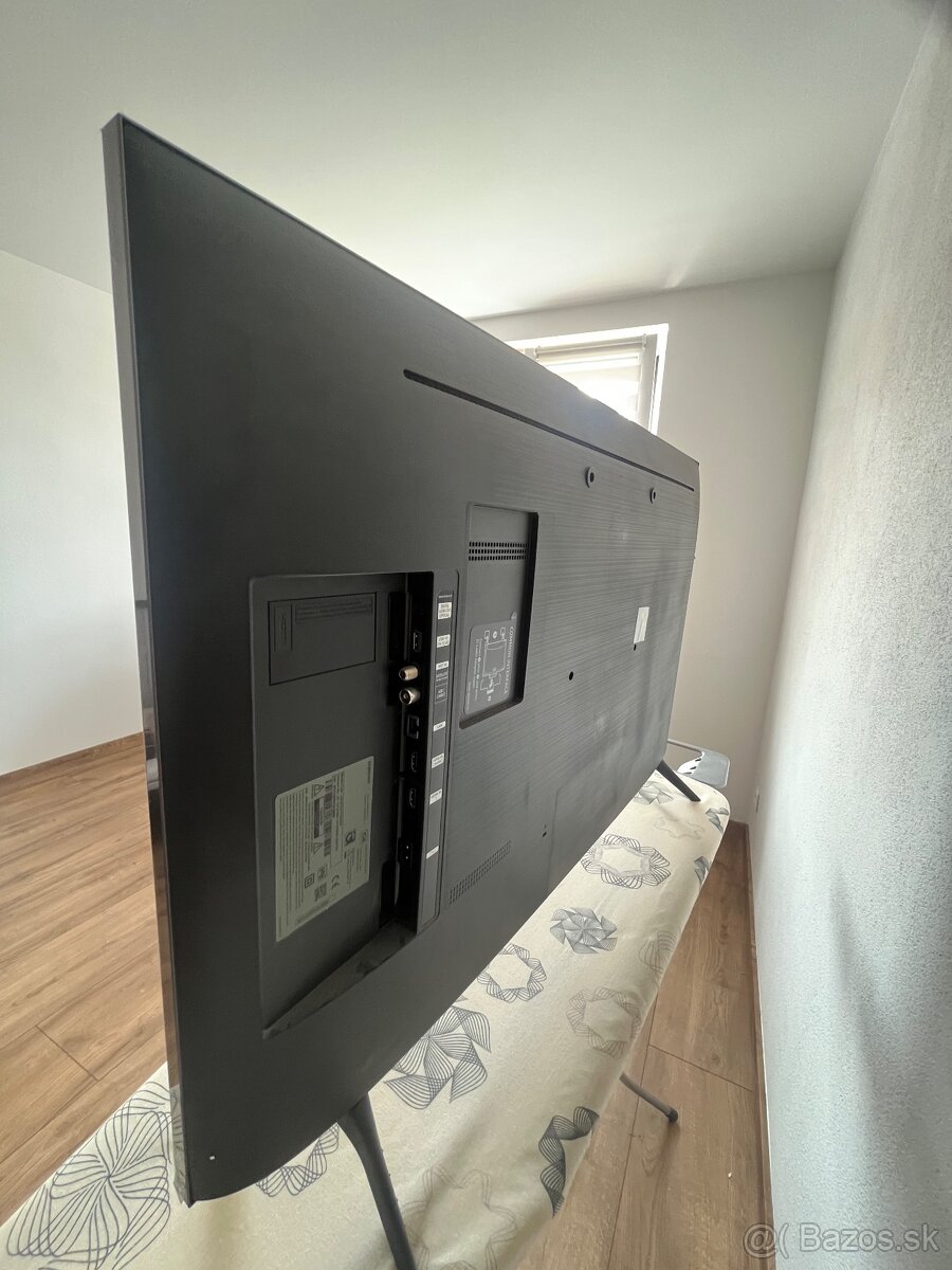 - SAMSUNG U7100 Crystal UHD (43) - - 2