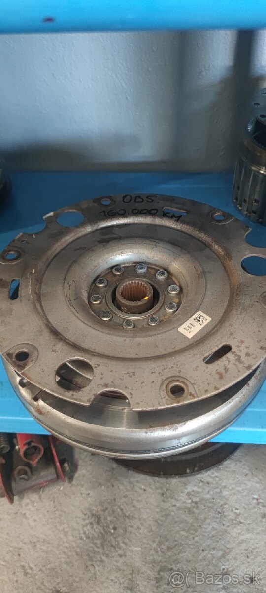 Audi 0B5 zotrvačnik - 2