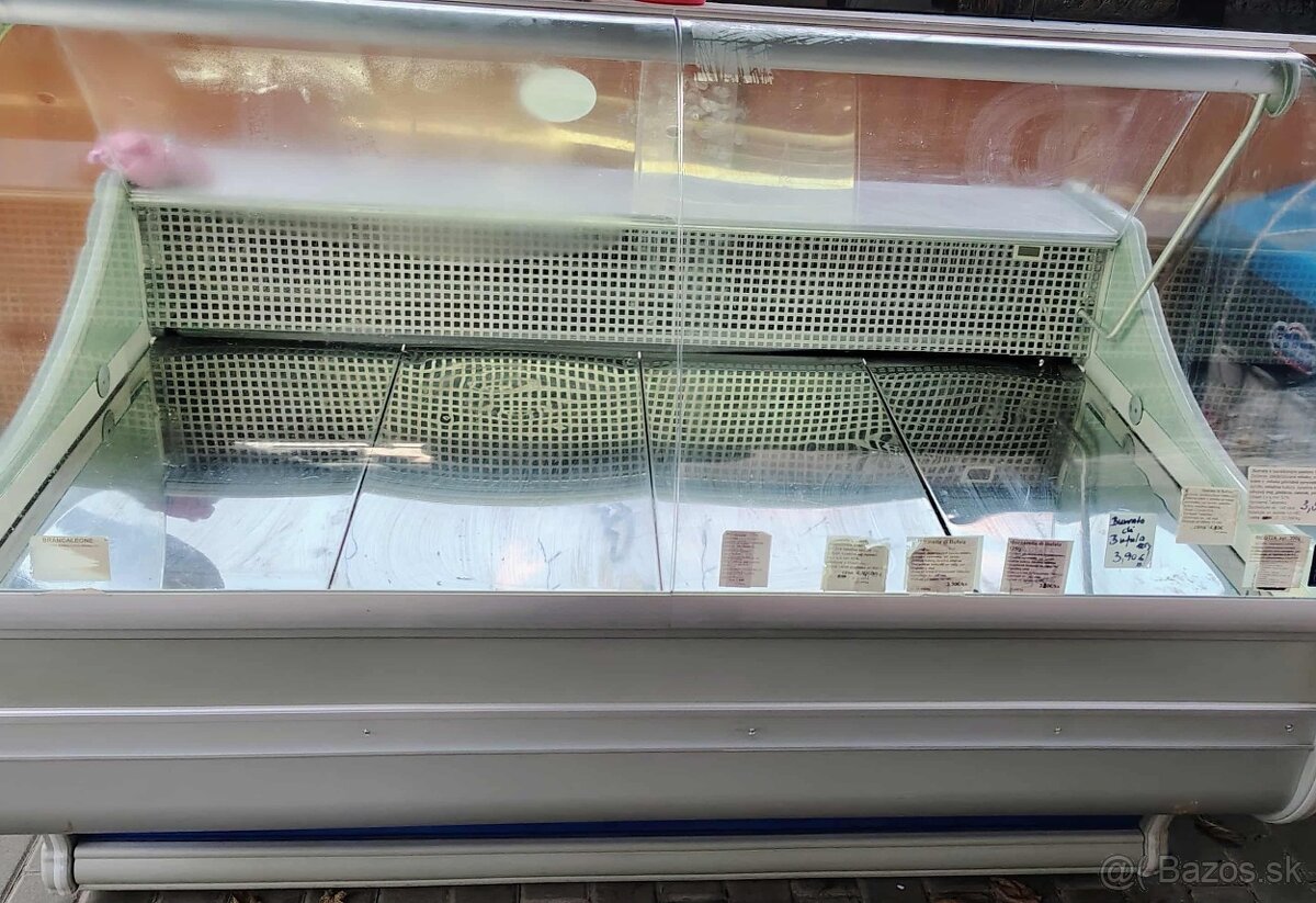 Chladiaca vitrina - 2