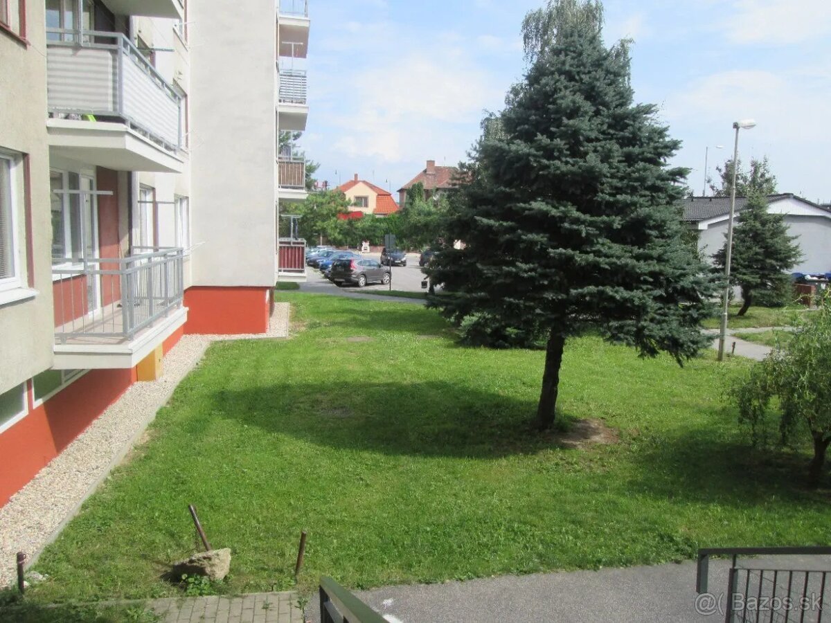 Garsónka Trenčín na predaj, Zámostie - 2