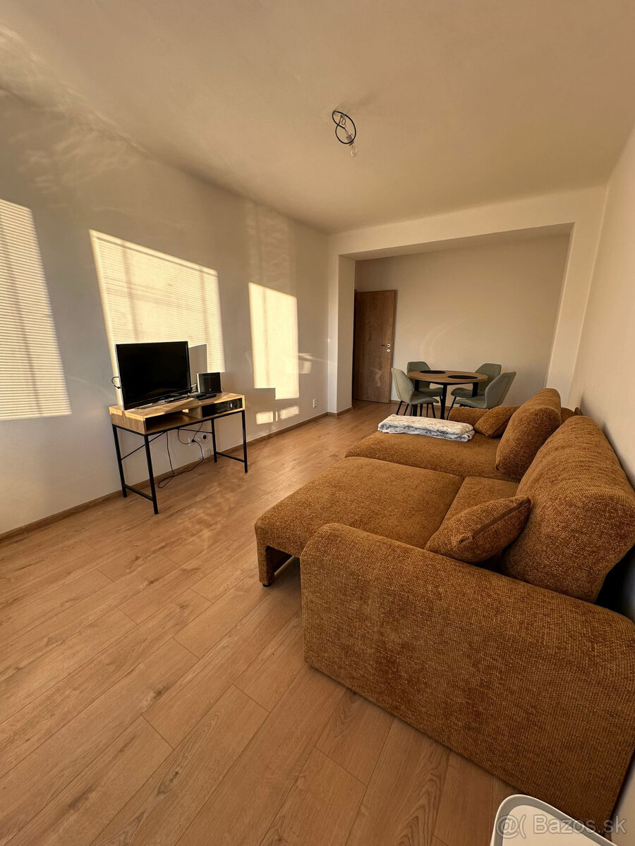 2- Izbový byt Ružinov (Štrkovec) - 2
