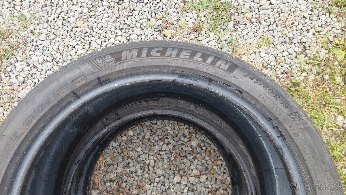 245/40R19 MICHELIN ALPIN 5 - 2