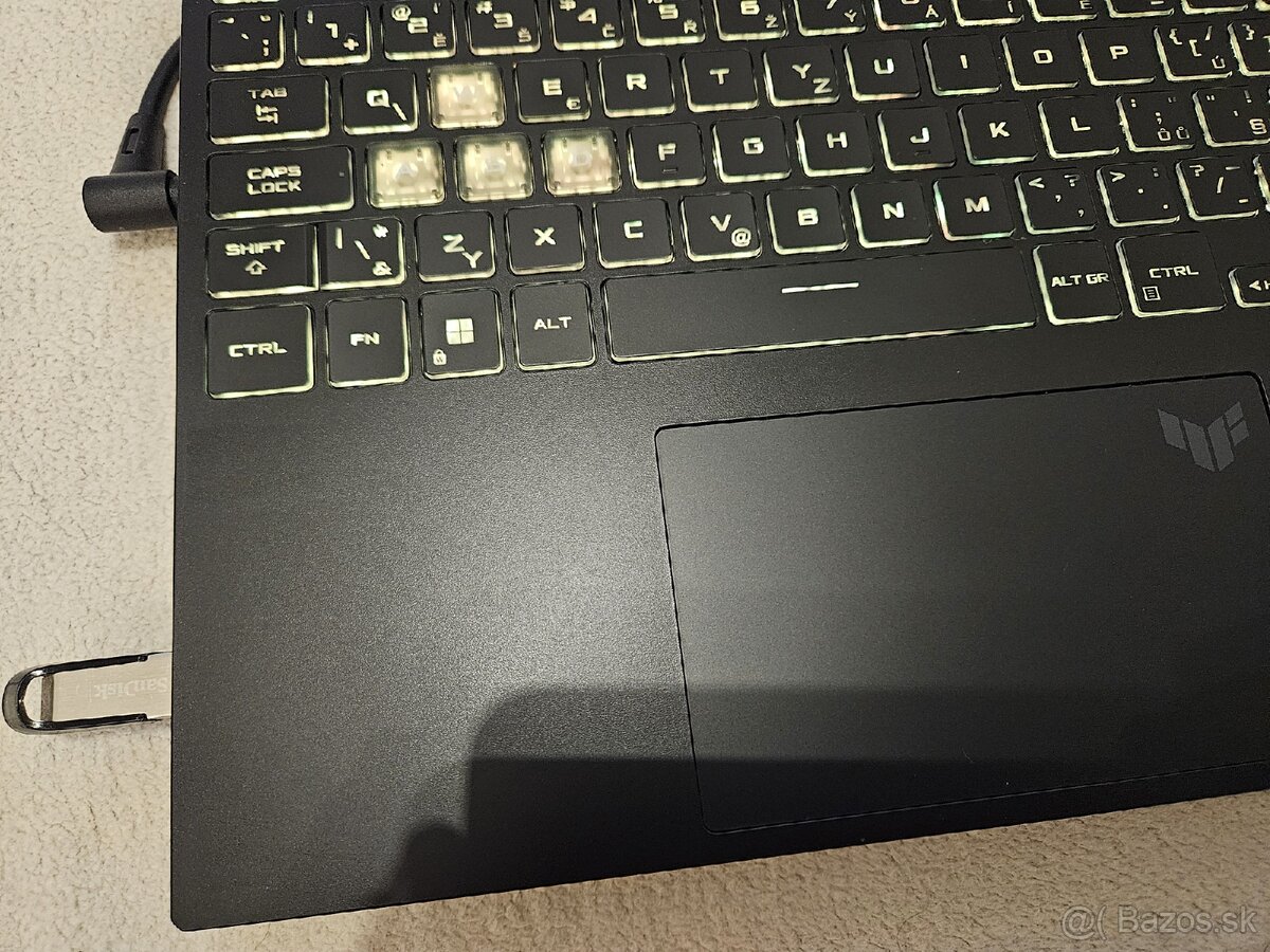 Asus /Ryzen 5 7535HS/16GB DDR5/1TB SSD/RTX 4060 8GB 140W - 2