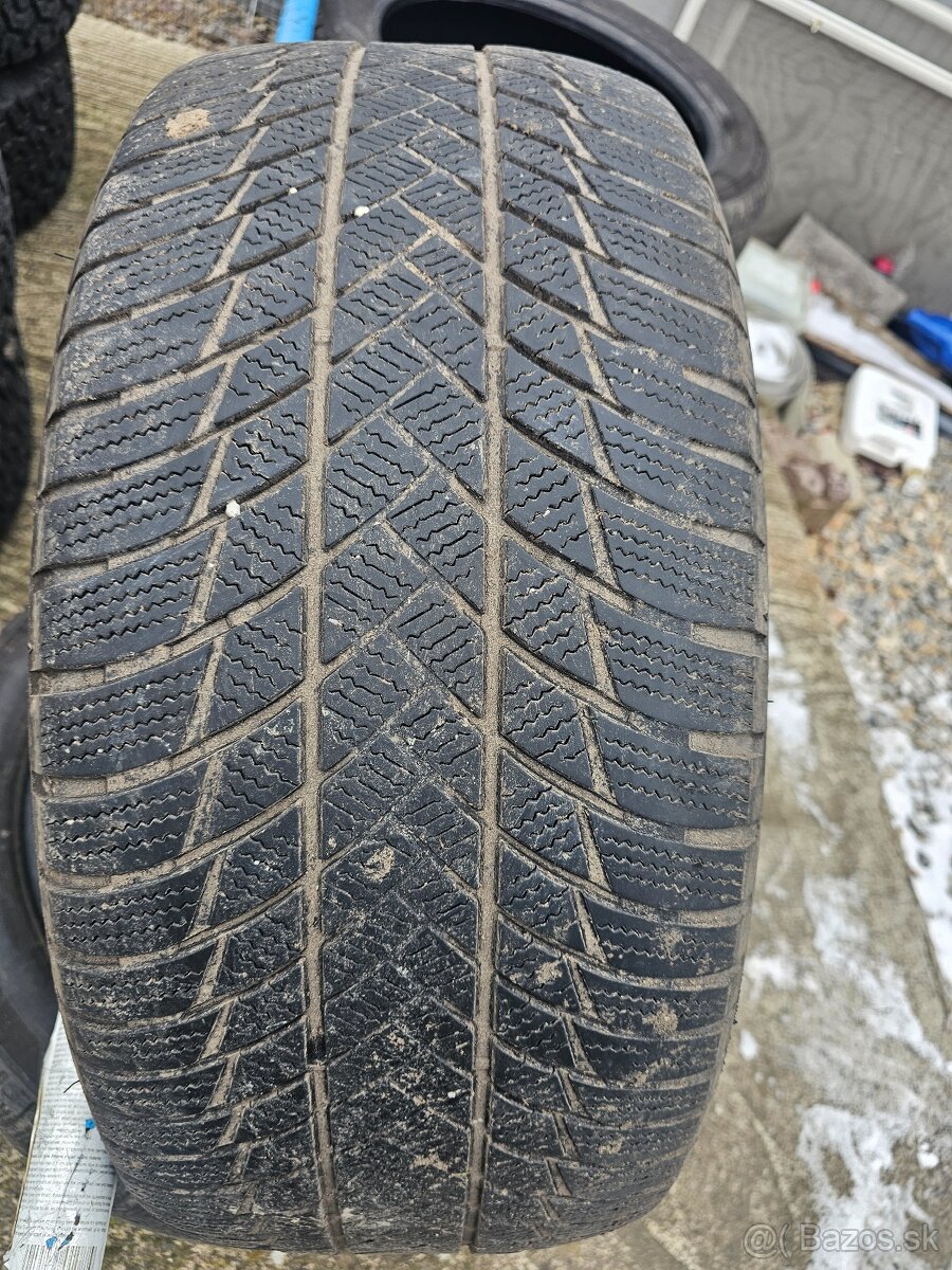 275/45 r20 - 2