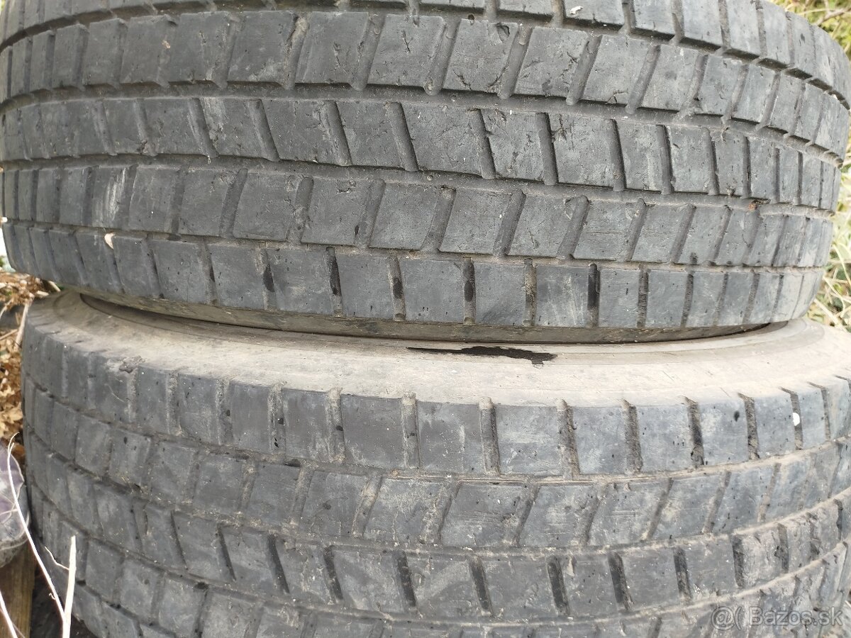 315/80 r22.5 - 2