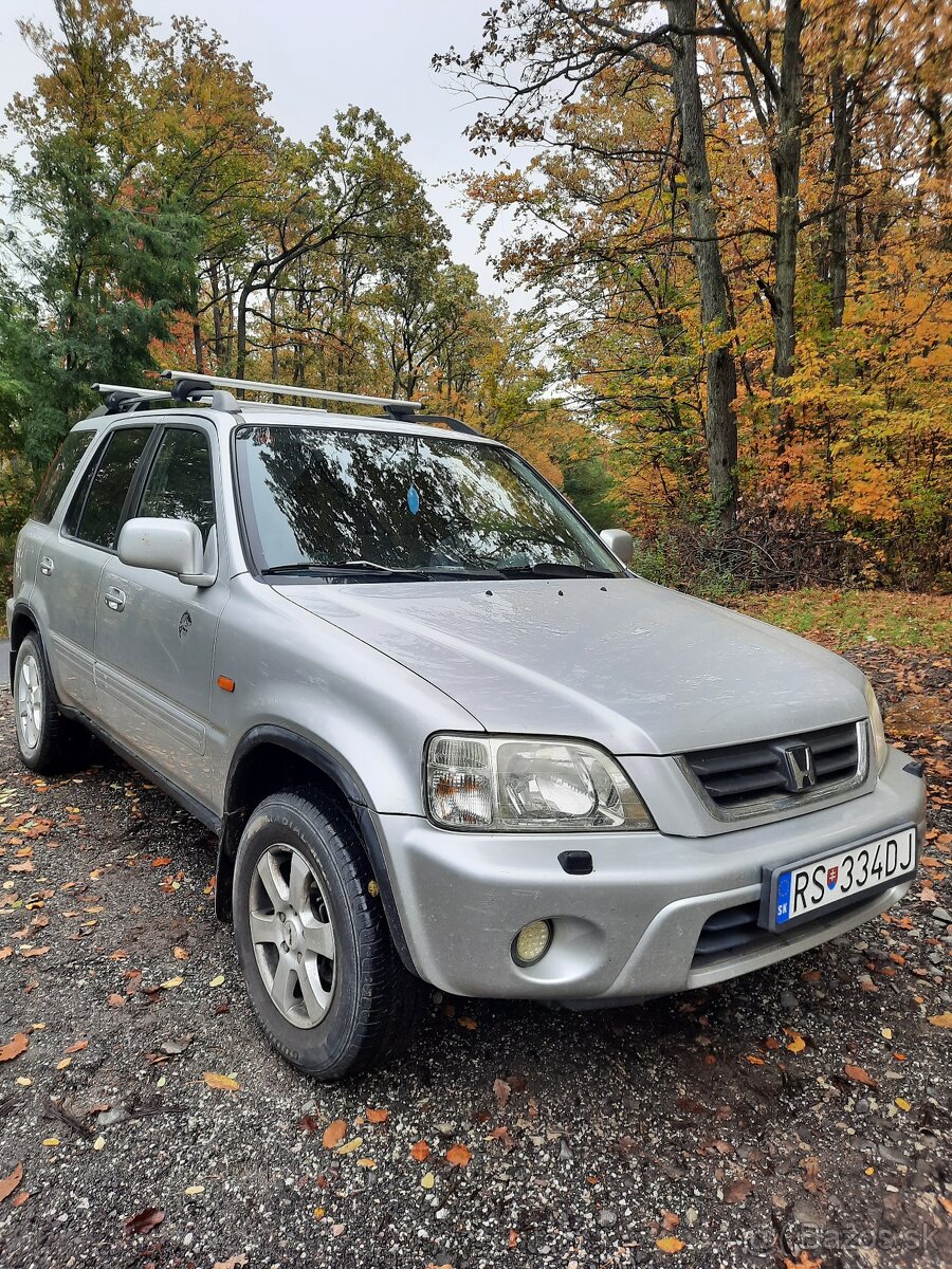 Predám Hondu CRV 2.0L 108kw benzín 4x4 - 2
