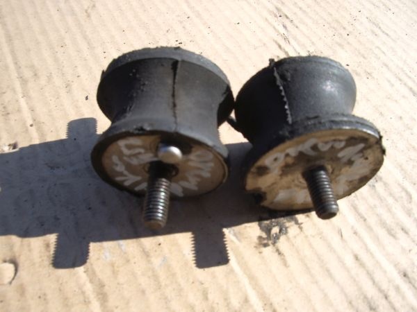 bmw silenbloky prevodovky - 2