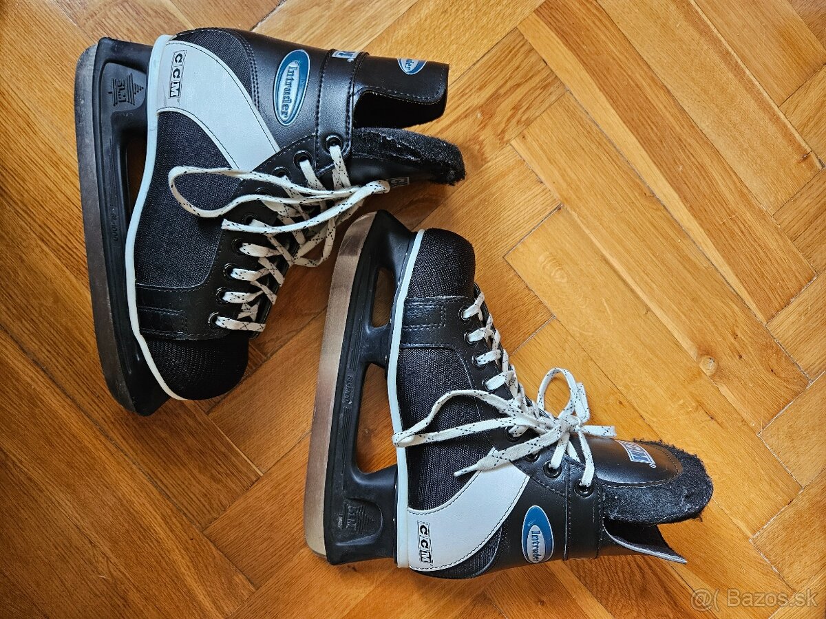 Predám korčule CCM č. 8 - 2