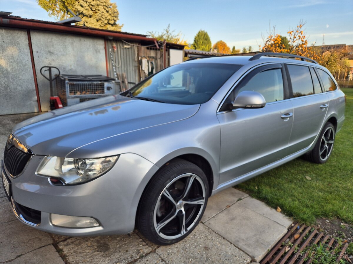 Škoda superb 2.0 tdi dsg combi - 2