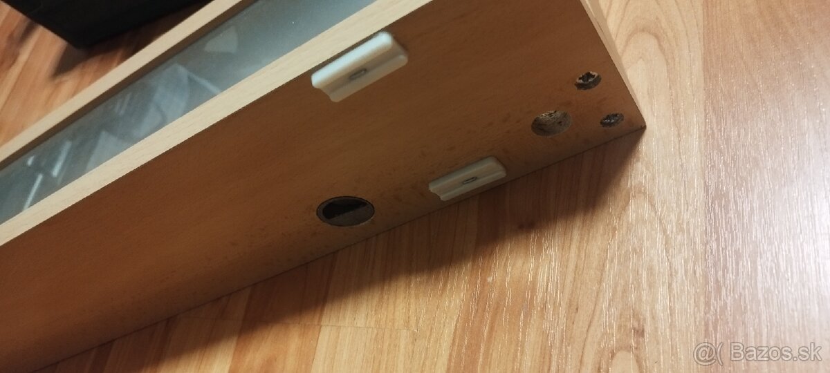 Polica so svetlom - 2