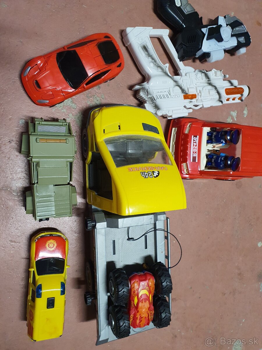 Dráha s autíčkami - 2