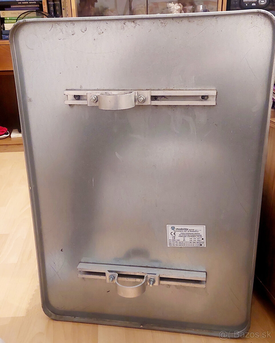 dopravná značka parkovisko réservé - 2