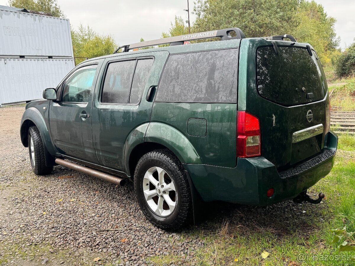 Nissan Pathfinder-náhradné dieky - 2