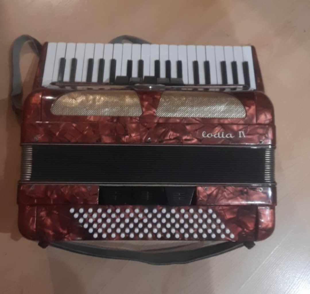 Akordeón Melodia IV. - 2