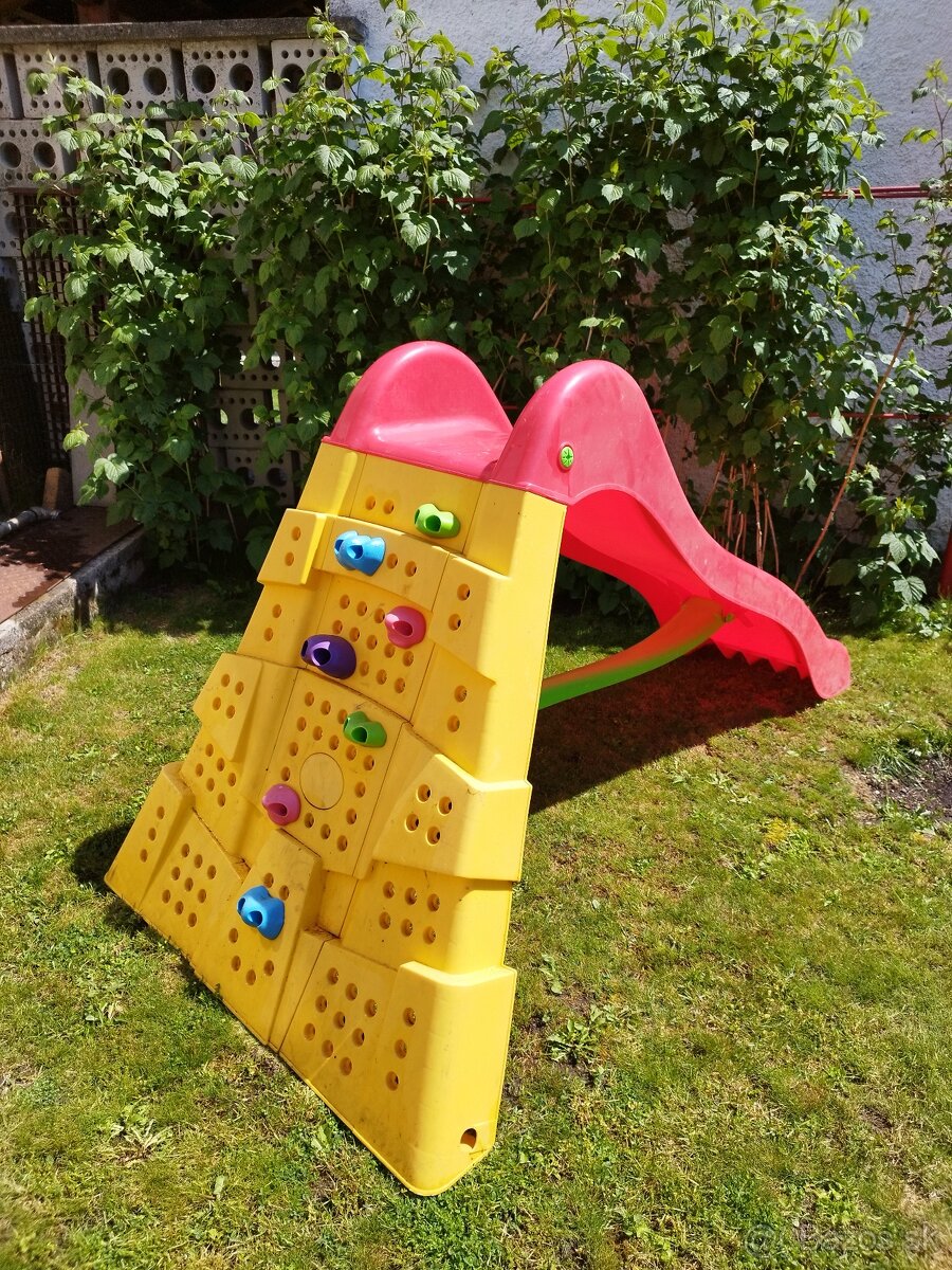 Šmýkačka s lezeckou stenou - 2