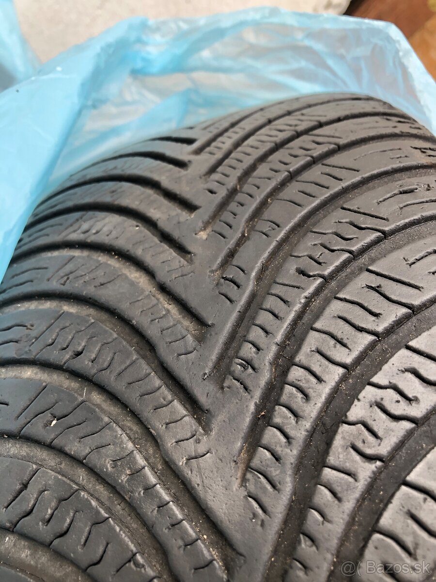 Michelin 195/65 R15 - 2