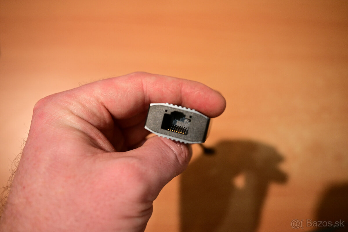 2.5 Gbit USB-C Ethernet adaptér - 2