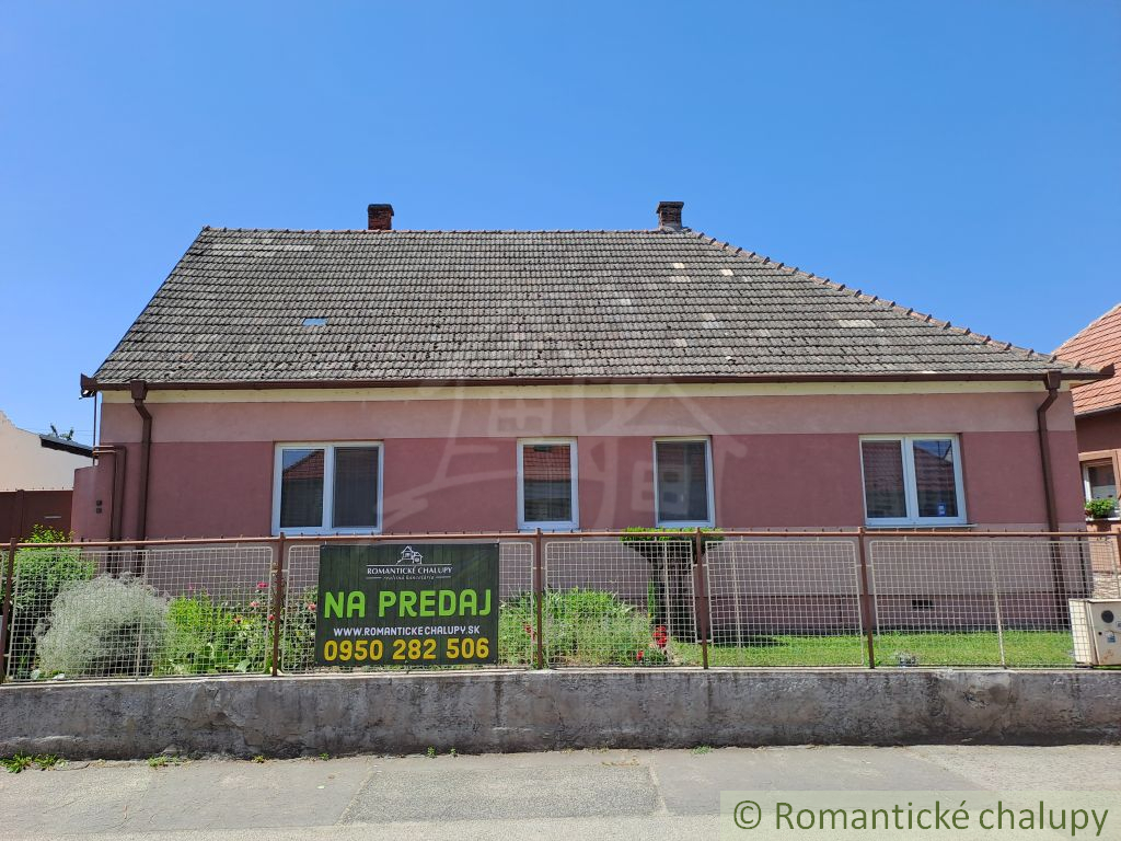 5 izbový rodinný dom s dvomi bytovými jednotkami na veľkom - 2