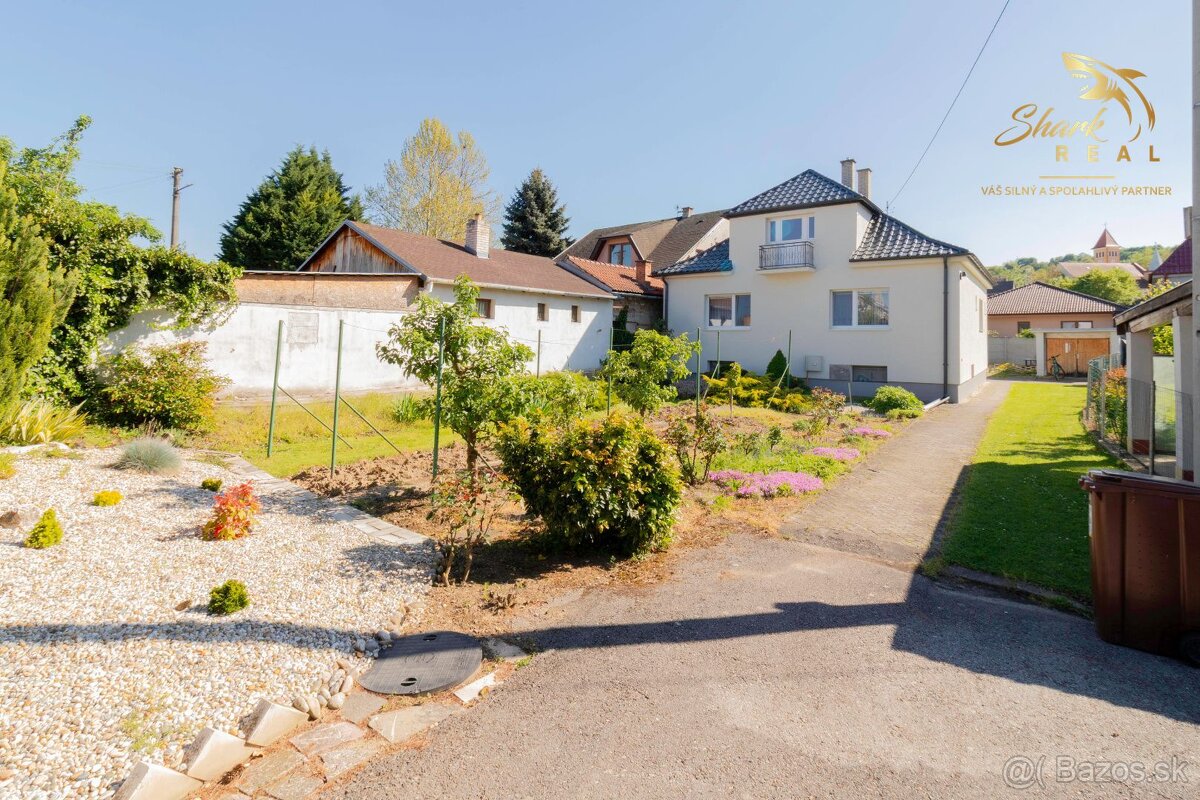 KRÁSNY rodinný dom v atraktívnej obci BANKA - 2