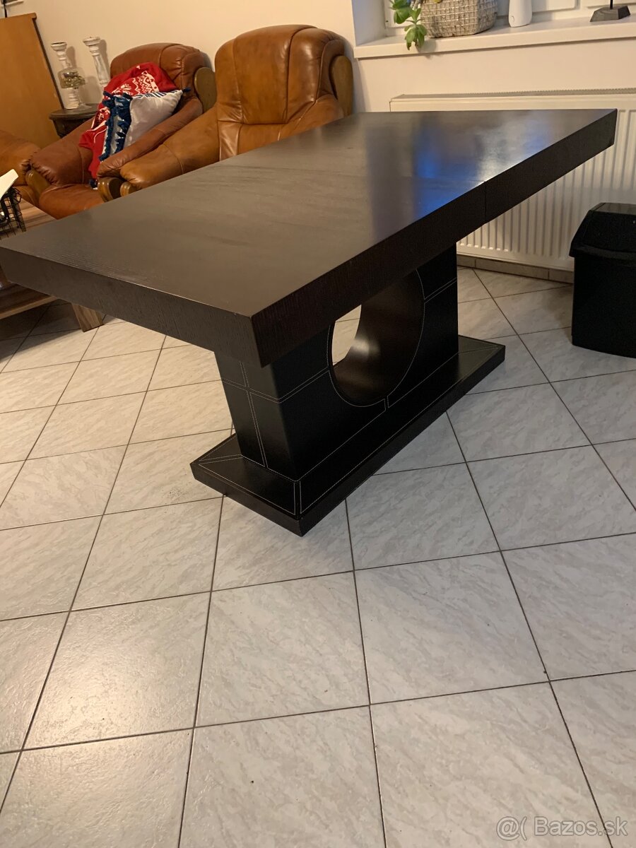 Predam jedalensky stol - 2