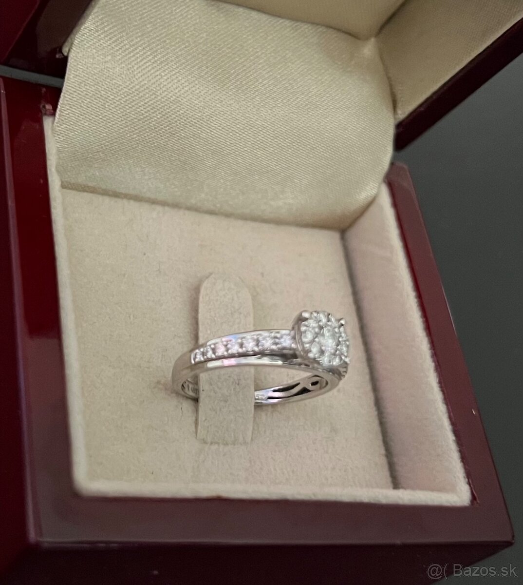 Briliantový zásnubný prsteň. - 2