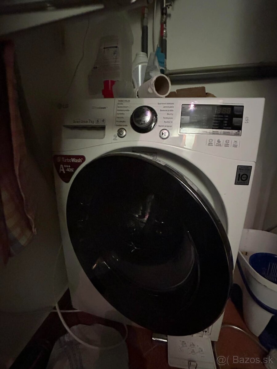 LG práčka Direct Drive 7 kg TrueSteam - 2