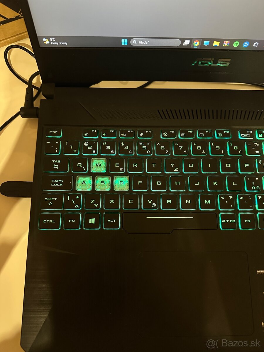 ASUS TUF Gaming FX505DT – výkonný herný notebook - 2