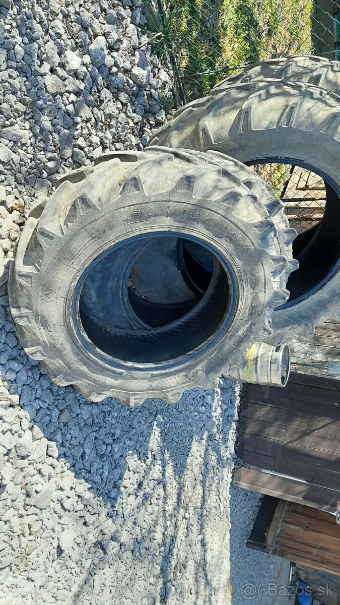 Predám pneu - 2