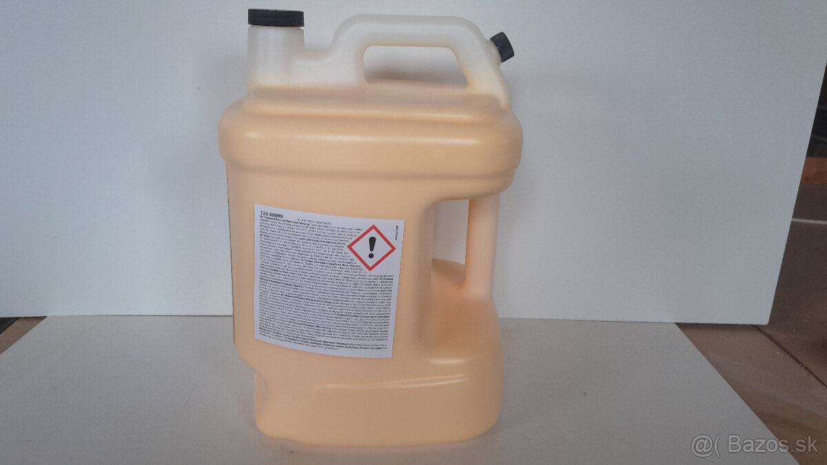 lepidlá na drevo - 2