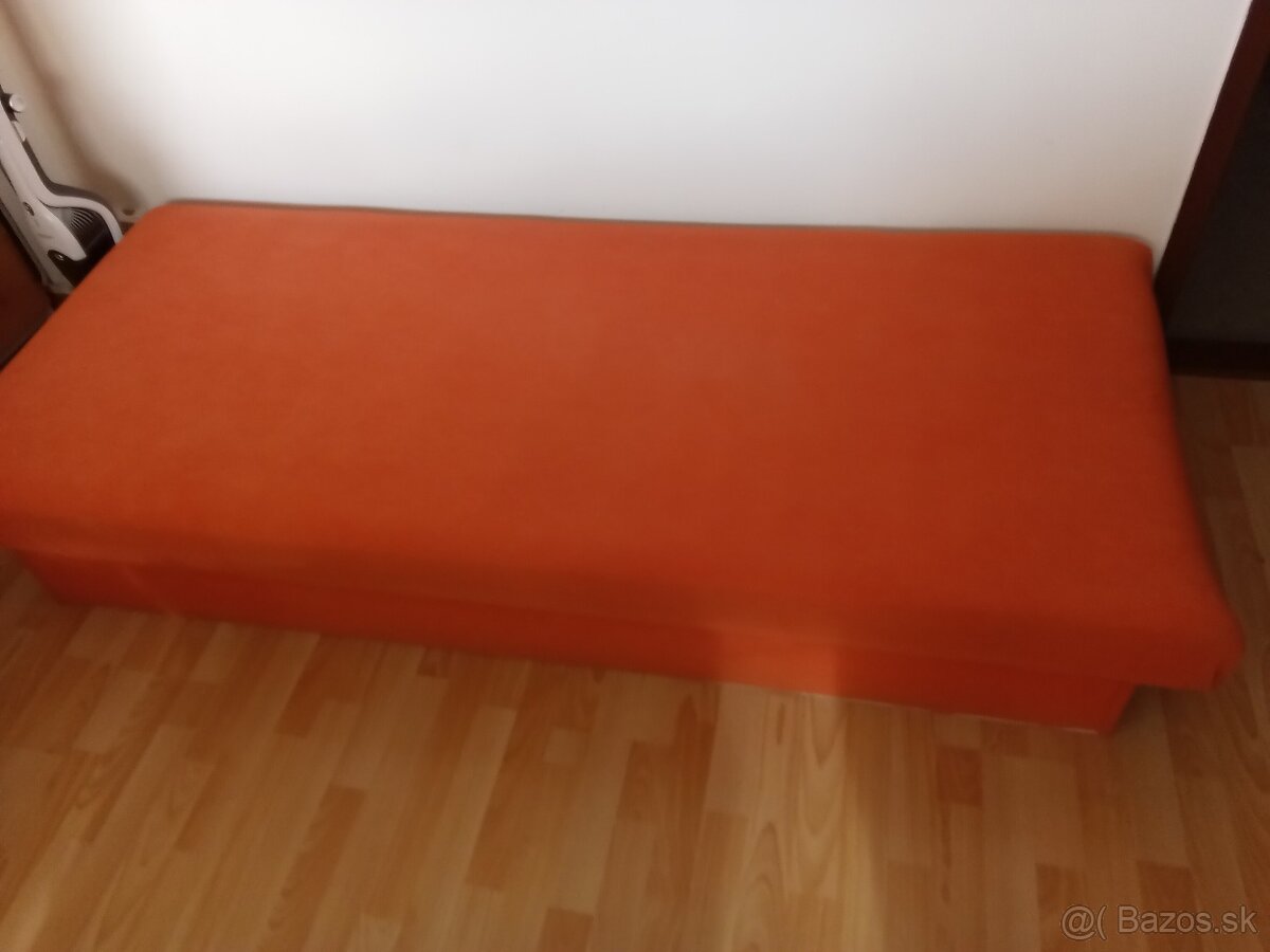 Predám valendy, nočné stoliky - 2