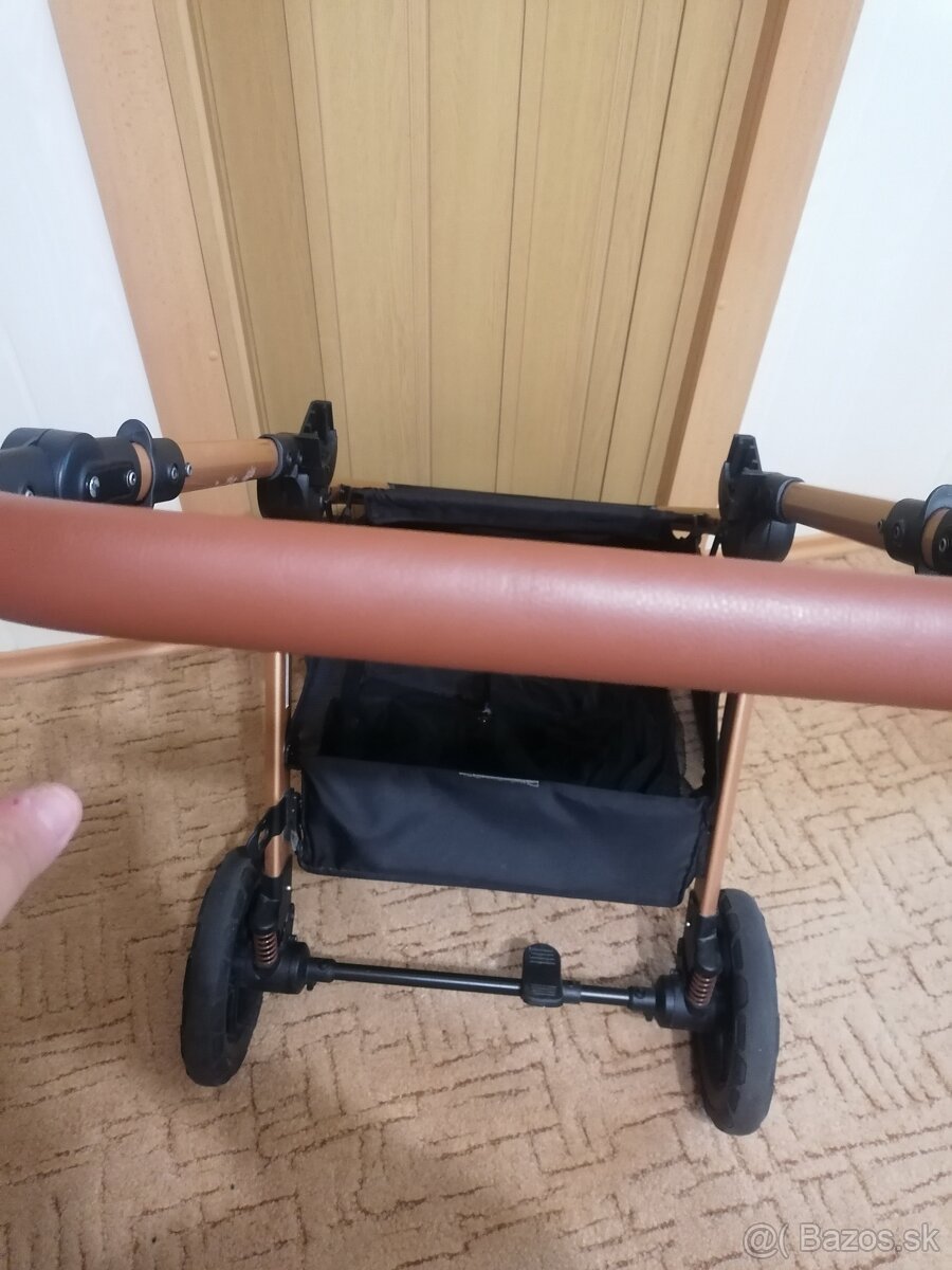 Predám Kočar Kinderkraft esme - 2