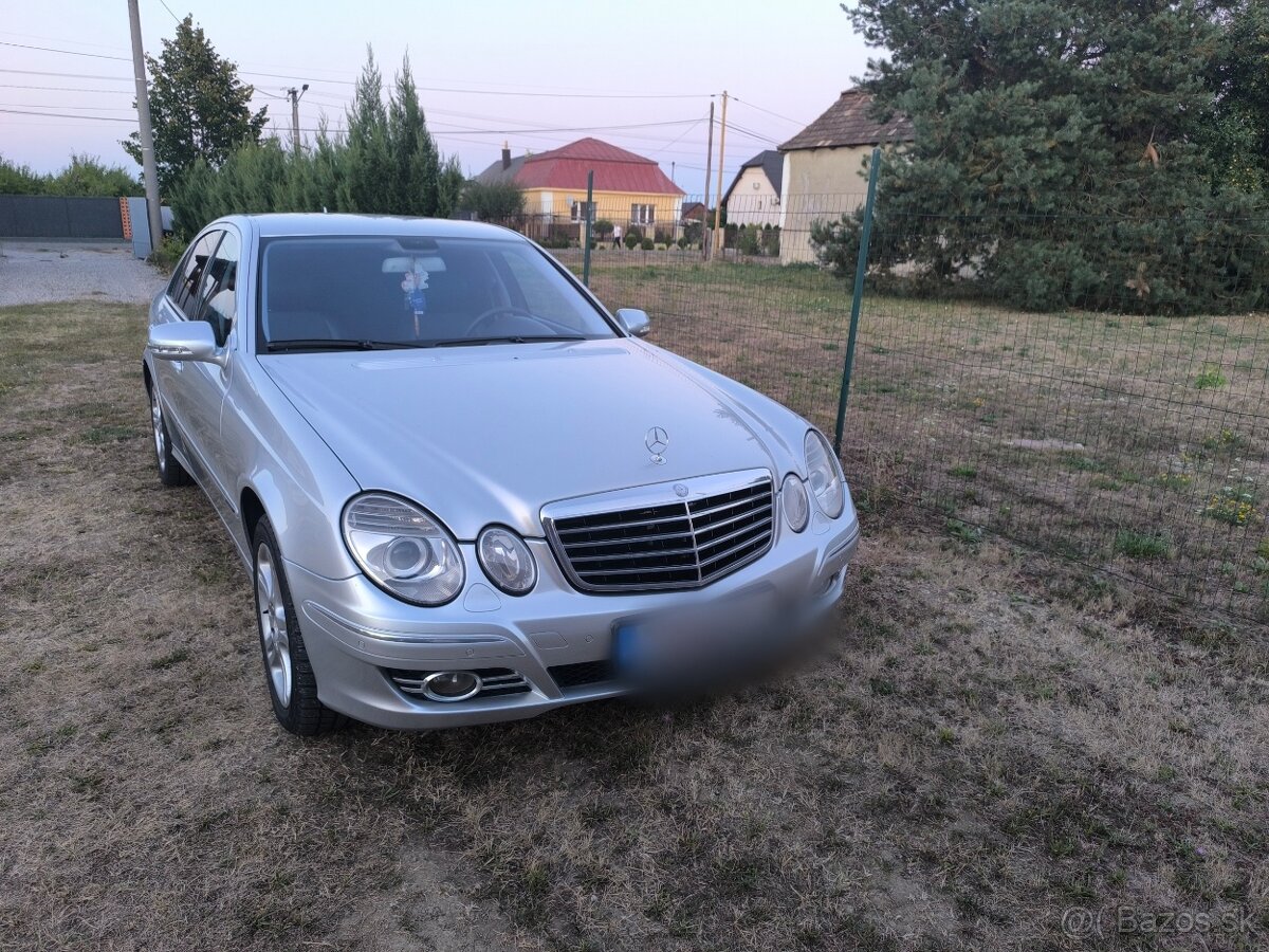 Mercedes Benz - 2