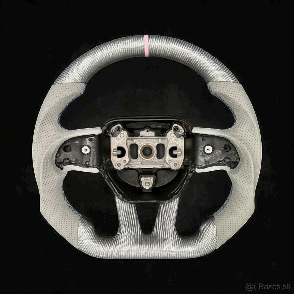 Karbonový volant na zakázku do Vašeho vozu - 2