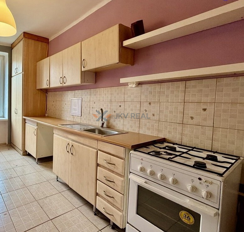 Na predaj: 3-izbový byt – Dolný Piál (76 m², 2. poschodie) C - 2