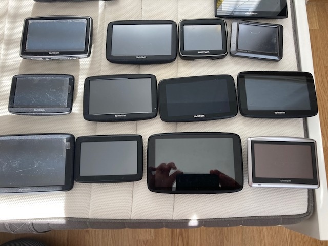 nefunkčné,alebo polofunkčné GPS - 2