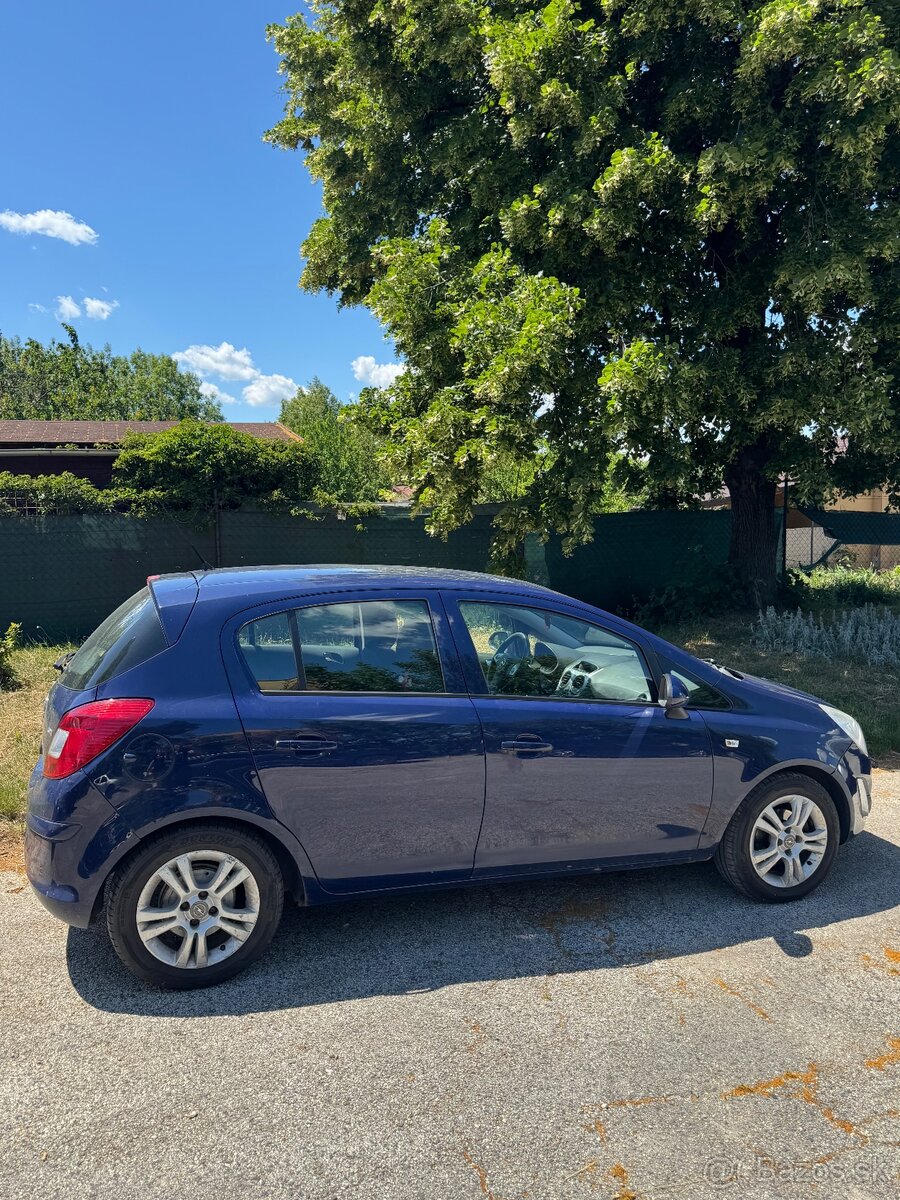 Opel Corsa - 2
