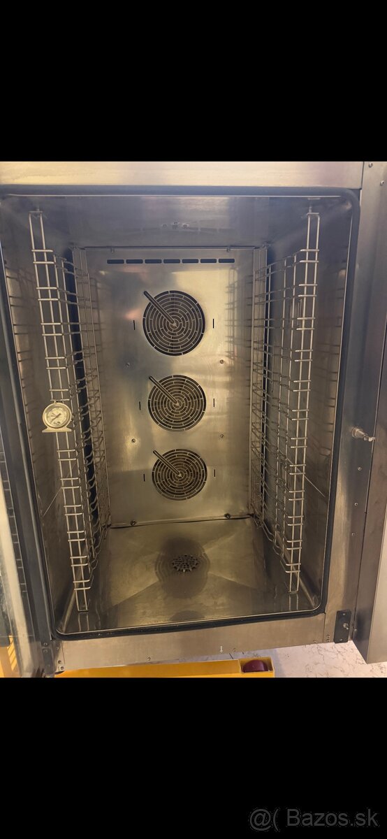 Predám konvektomat 12gn 1/1 s podstavcom - 2