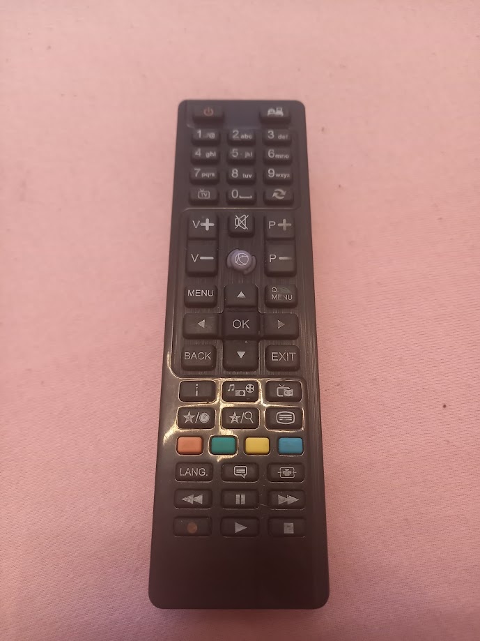 Predám podsvietenie a DO z LED TV Technika SM42-A240-AW15. - 2