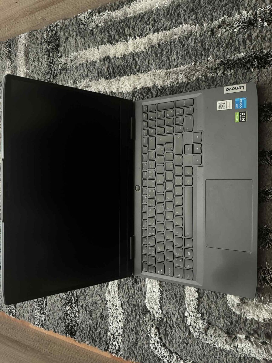 Lenovo LOQ 15IRH8 - 2