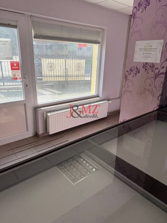 Obchodný priestor, kancelária Sarartovská ul. - 2