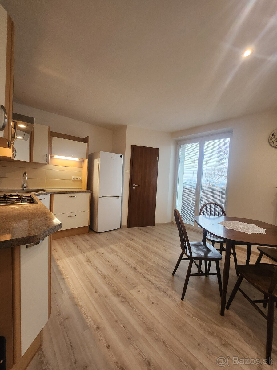 EXKLUZÍVNE,krásny 3 izb.byt Kalvária,garáž,loggia,balkón - 2