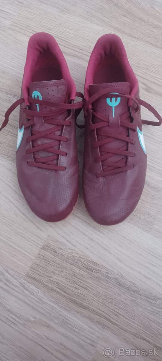 Predám kopacky NIKE - 2