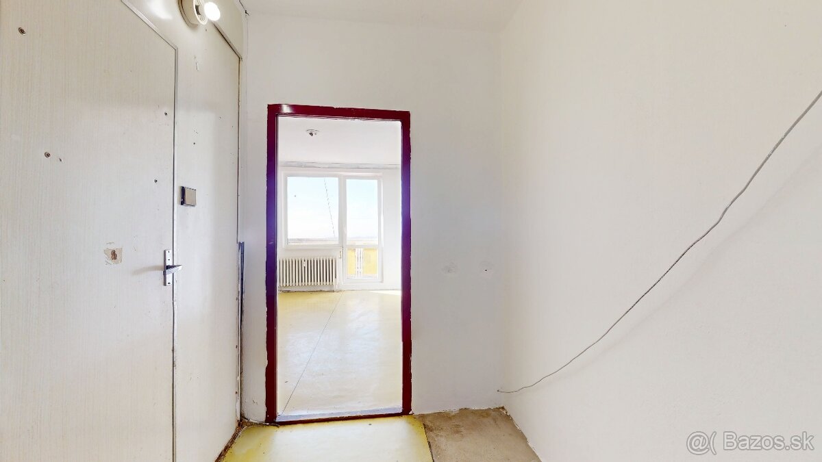 GARSÓNKA S LOGGIOU - 2