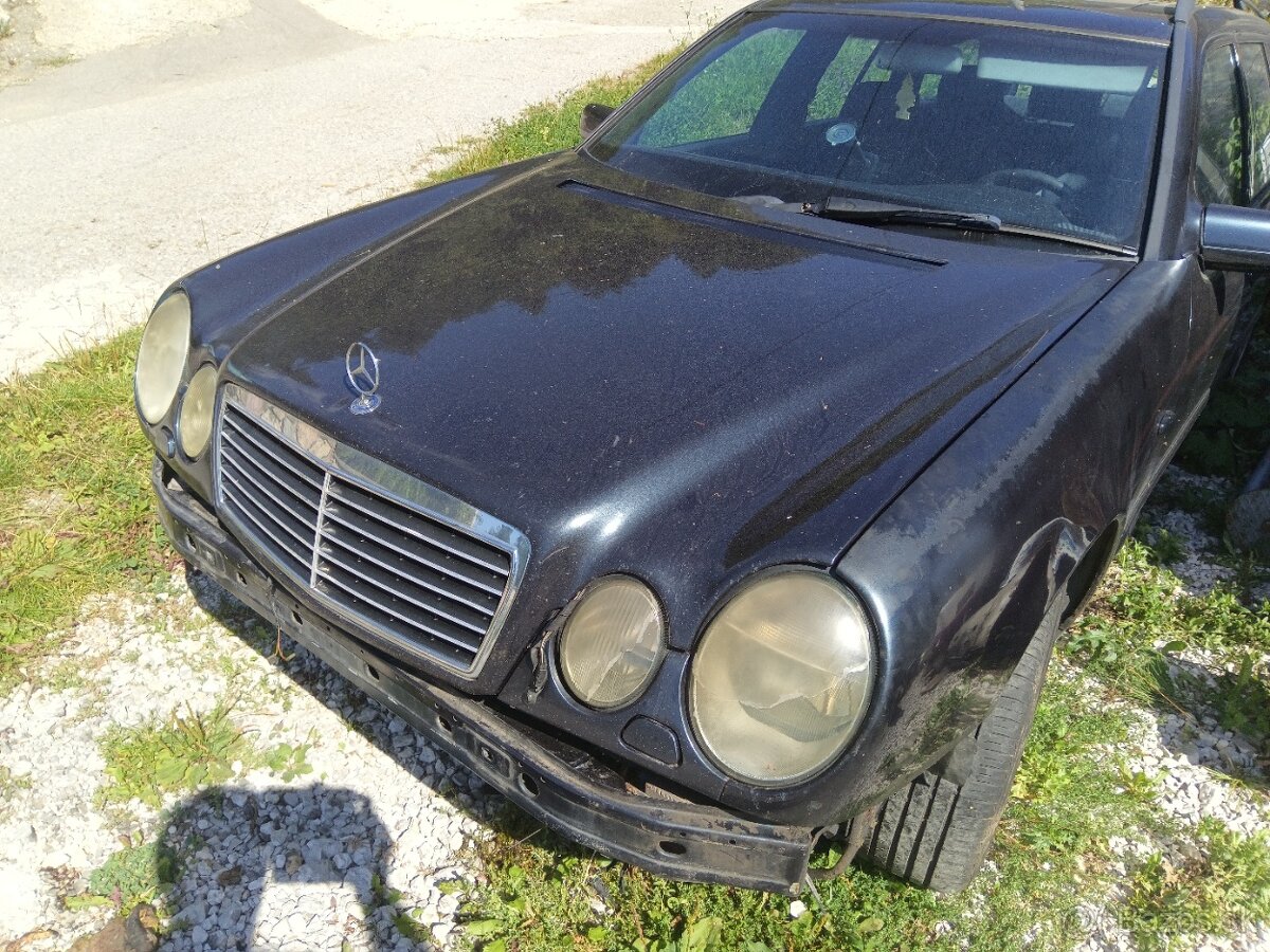 Rozpredam mercedes w210 e300 - 2