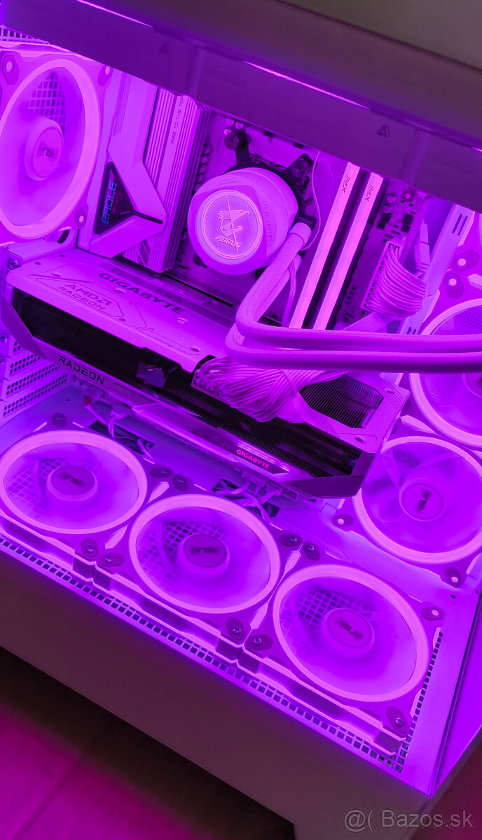 RX 9070 XT / Ryzen 7 7800X3D - 2