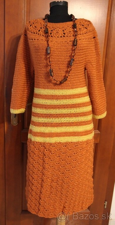 Háčkované šaty, vankúše - 2