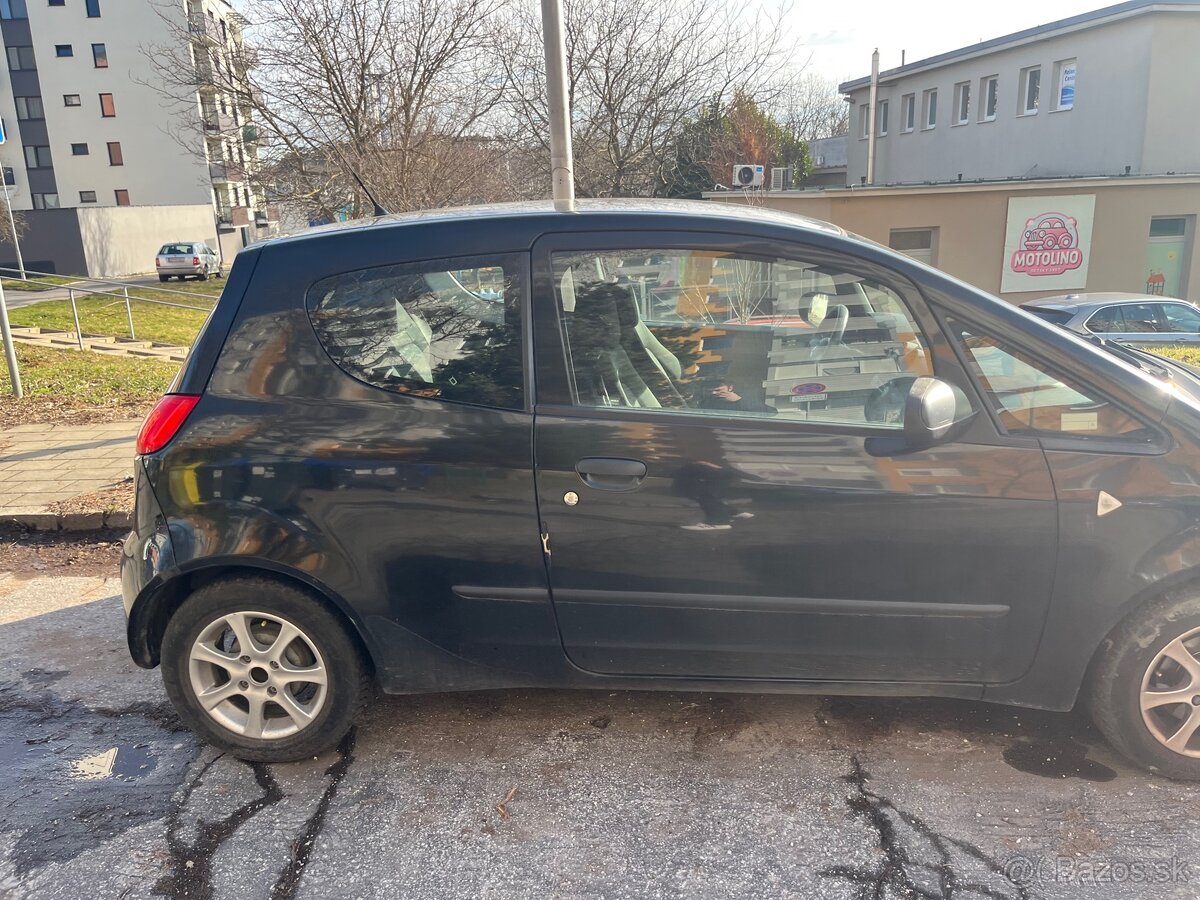 Mitsubishi Colt 3.dv - 2