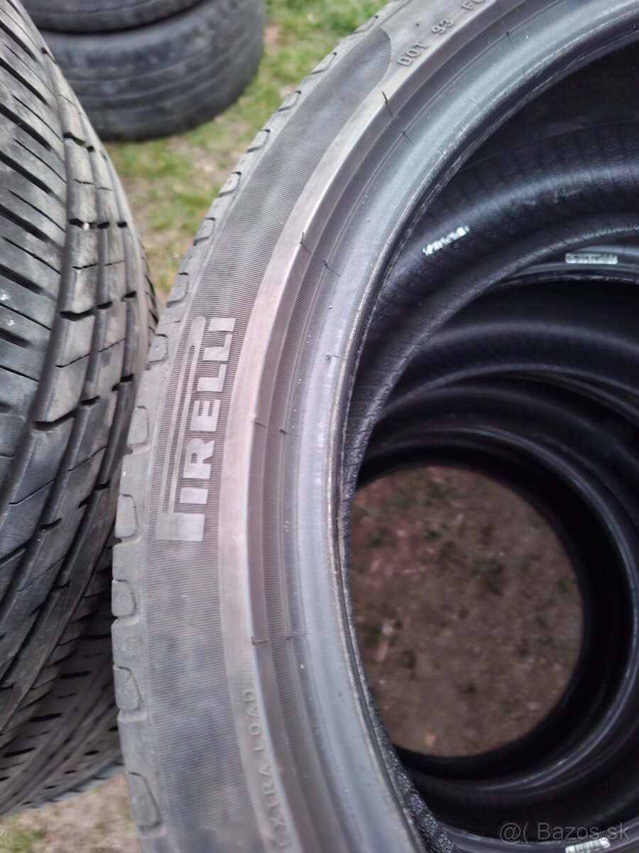 Letne pneu Pirelli 235/40/19 - 2
