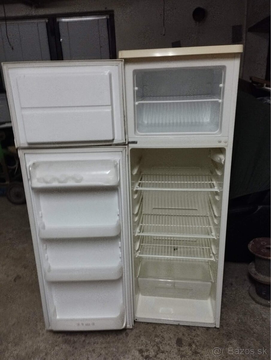 Chladnička s mrazakom - 2