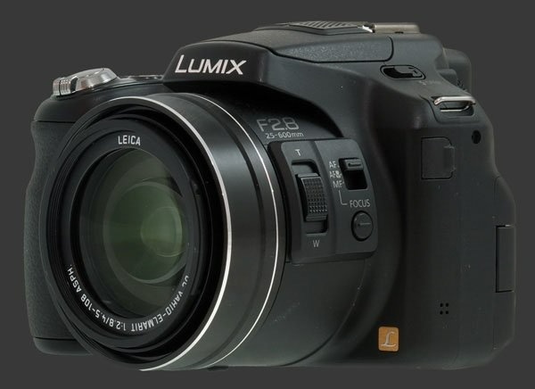 Panasonic Lumix DMC- FZ200 - 2